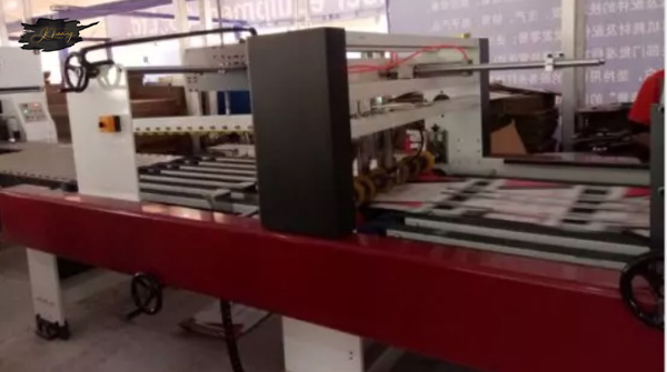 Bottom folder gluing with automatic flexo printing slotting die-cutting and auto bundling machine